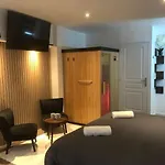 Elegant Avec Sauna Hyper Centre アパート